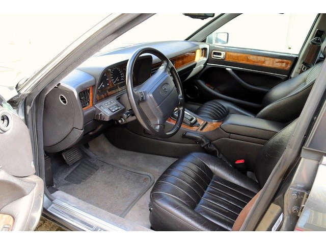 Jaguar xj12 - afbeelding 14 van  42