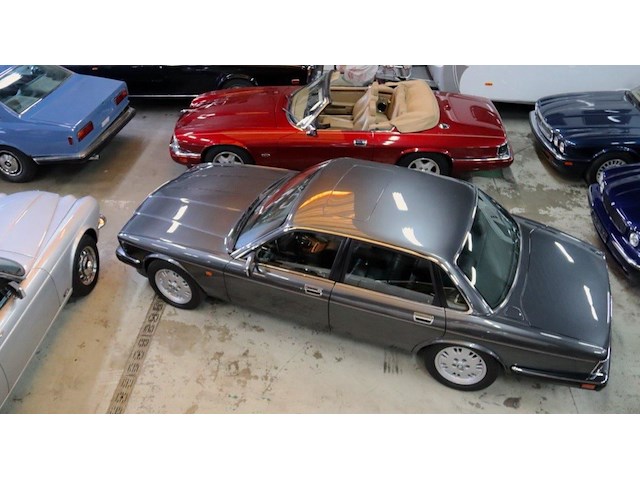 Jaguar xj12 - afbeelding 32 van  42