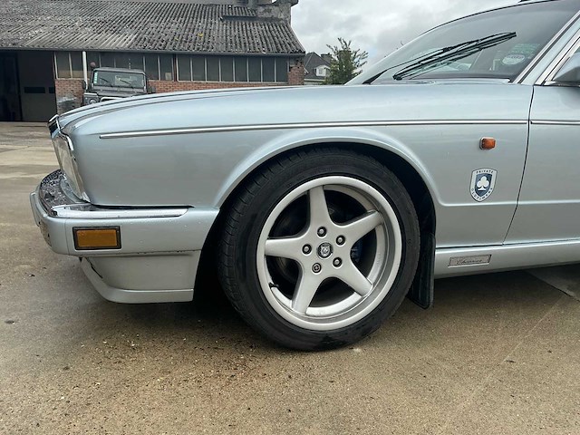 Jaguar xj40 chasseur stealth evo (nr 029) - afbeelding 36 van  52