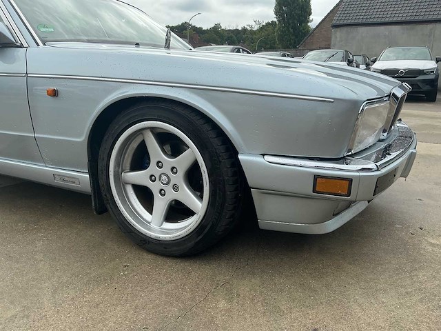Jaguar xj40 chasseur stealth evo (nr 029) - afbeelding 31 van  50
