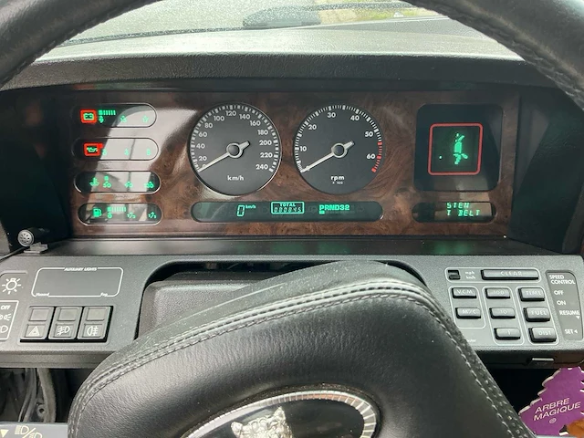 Jaguar xj6 3.6 oldtimer – 1989 – 80.845 km – volledige onderhoudshistorie - afbeelding 30 van  39