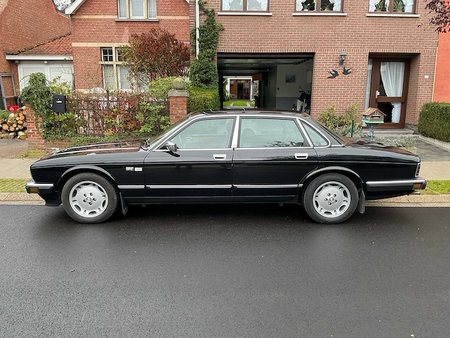 Jaguar xj6 3.6 oldtimer – 1989 – 80.845 km – volledige onderhoudshistorie - afbeelding 9 van  39