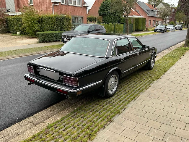 Jaguar xj6 3.6 oldtimer – 1989 – 80.845 km – volledige onderhoudshistorie - afbeelding 27 van  39