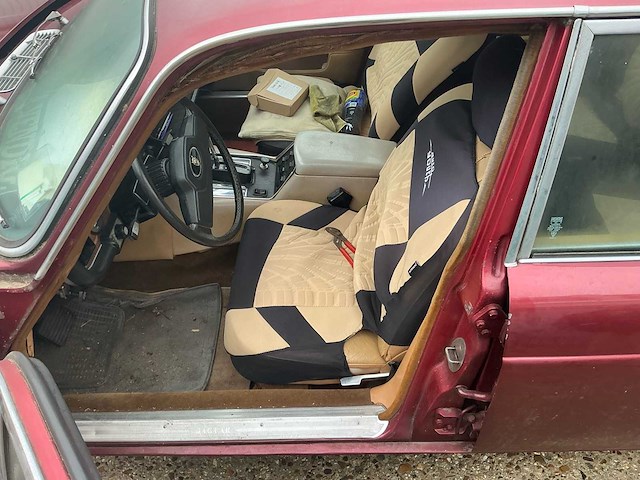 Jaguar xj6 berline automaat oldtimer - afbeelding 7 van  74