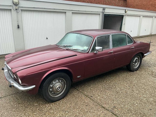 Jaguar xj6 berline automaat oldtimer - afbeelding 1 van  74