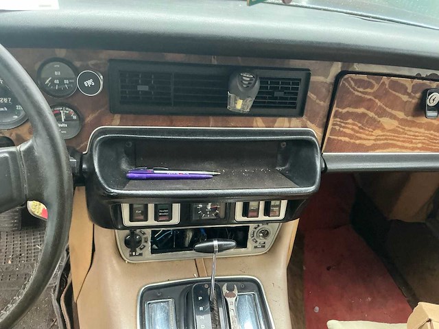 Jaguar xj6 berline automaat oldtimer - afbeelding 13 van  74