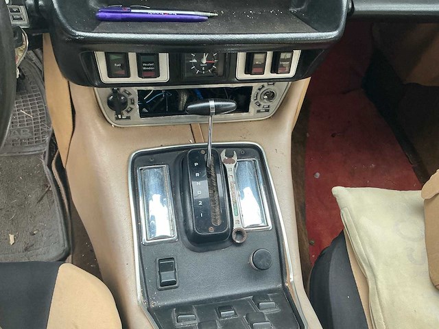 Jaguar xj6 berline automaat oldtimer - afbeelding 14 van  74