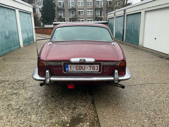 Jaguar xj6 berline automaat oldtimer - afbeelding 23 van  74