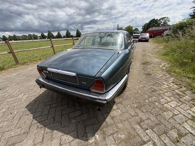 Jaguar xj6 - afbeelding 15 van  19