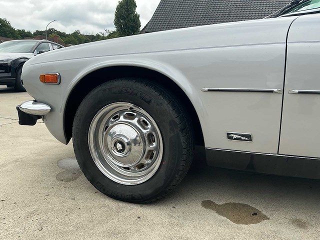 Jaguar xj6c series 2 oldtimer - afbeelding 14 van  36