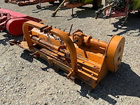 Jammaers gedragen klepelmaaier - afbeelding 4 van  5