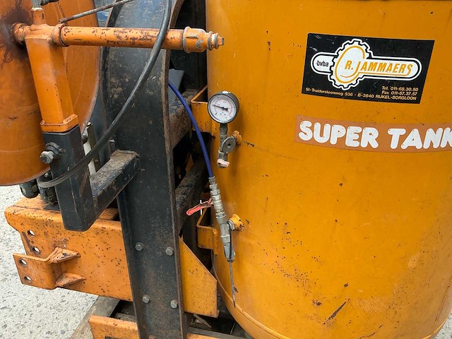 Jammaers mobiele compressor - afbeelding 2 van  6