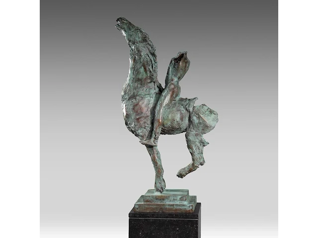 Jan desmarets (1961), horseback rider, green patinated bronze on a belgian bluestone column the bronze: 80 cm. (31 1/2 in.), with stand: 170 cm. (66.93 in.) - afbeelding 10 van  10