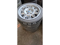 Jante en aluminium avec pneu (4x) - afbeelding 8 van  8