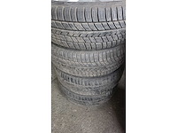 Jante en aluminium avec pneu (4x) - afbeelding 10 van  12