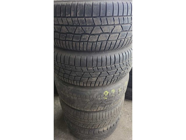 Jante en aluminium avec pneu (4x) - afbeelding 6 van  6