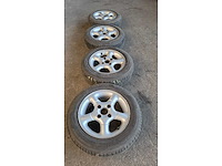 Jante en aluminium avec pneu (4x) - afbeelding 1 van  9