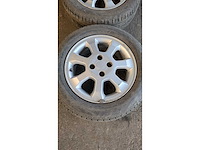 Jante en aluminium avec pneu (4x) - afbeelding 8 van  9