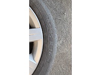 Jante en aluminium avec pneu (4x) - afbeelding 8 van  8