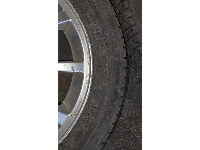 Jante en aluminium avec pneu (4x) - afbeelding 9 van  11