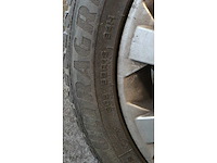 Jante en aluminium avec pneu (4x) - afbeelding 2 van  6