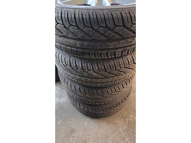 Jante en aluminium avec pneu (4x) - afbeelding 4 van  14