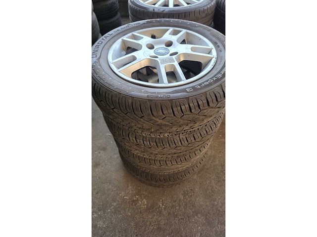 Jante en aluminium avec pneu (4x) - afbeelding 6 van  14