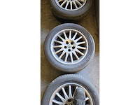 Jante en aluminium avec pneu (4x) - afbeelding 7 van  12