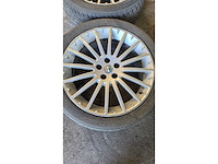 Jante en aluminium avec pneu (4x) - afbeelding 7 van  9