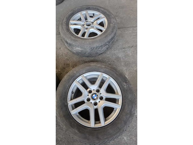 Jante en aluminium avec pneu (5x) - afbeelding 10 van  10