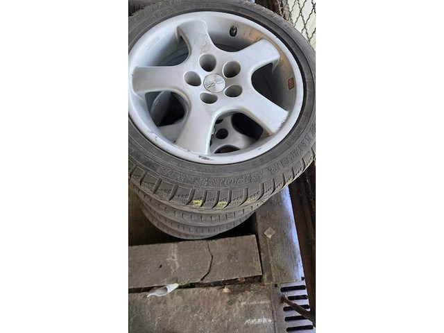 Jante en aluminium avec pneu (5x) - afbeelding 2 van  14