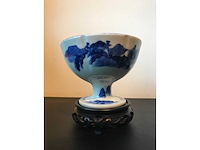 Japanese porcelain arita stemcup - afbeelding 9 van  24