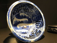 Japanese porcelain arita stemcup - afbeelding 17 van  24