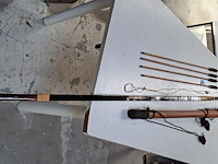 Japanse boog jikishin carbon met koker en 4 pijlen - afbeelding 1 van  3