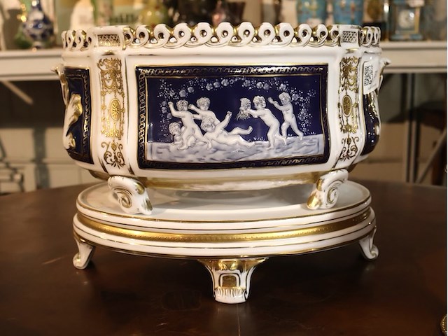 Jardiniere - afbeelding 7 van  7