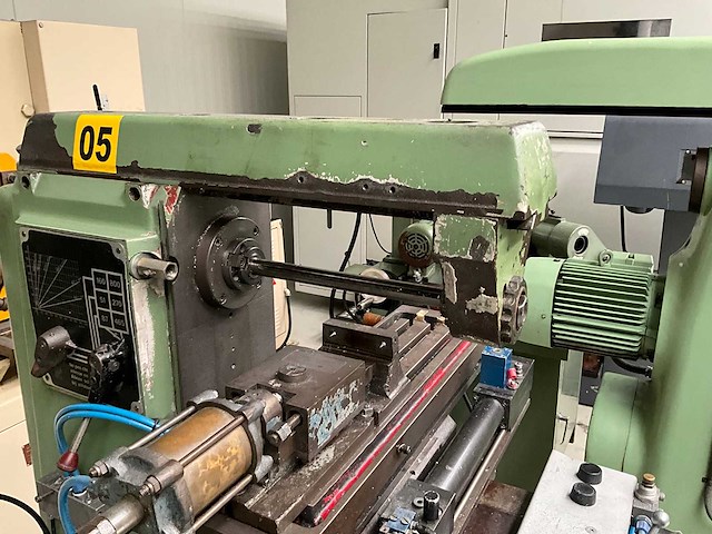 Jaspar - js1 - kniefreesmachine - afbeelding 3 van  7