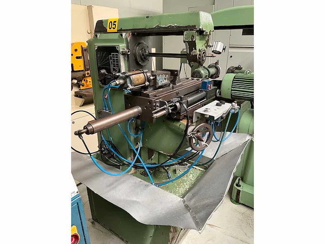 Jaspar - js1 - kniefreesmachine - afbeelding 4 van  7