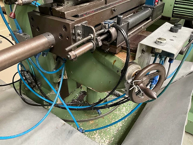 Jaspar - js1 - kniefreesmachine - afbeelding 1 van  7