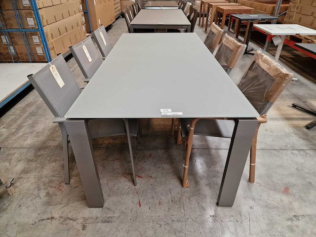 Jati-kebon - alu tuintafel arolla steengrijs 220 x 100cm + lichtgrijs glas - afbeelding 2 van  4