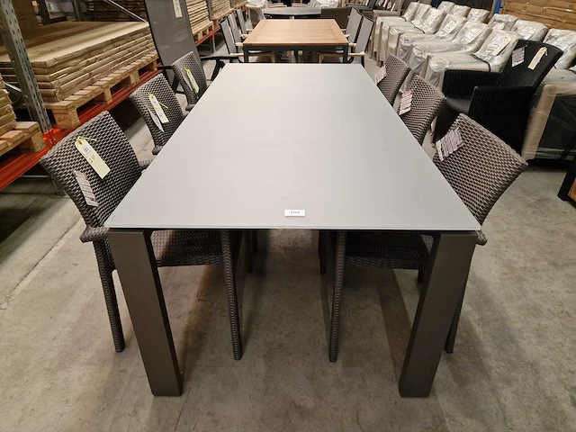Jati-kebon - alu tuintafel arolla taupe 220 x 100cm + lichtgrijs glas - afbeelding 2 van  4