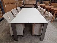 Jati-kebon - alu tuintafel arolla taupe 220 x 100cm + wit glas - afbeelding 2 van  3