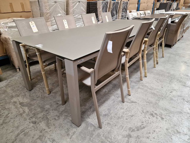 Jati-kebon - alu tuintafel arolla xl champagne 280 x 110cm + taupe glas - afbeelding 1 van  4