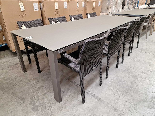 Jati-kebon - alu tuintafel arolla xl taupe 280 x 110cm + taupe glas - afbeelding 1 van  4