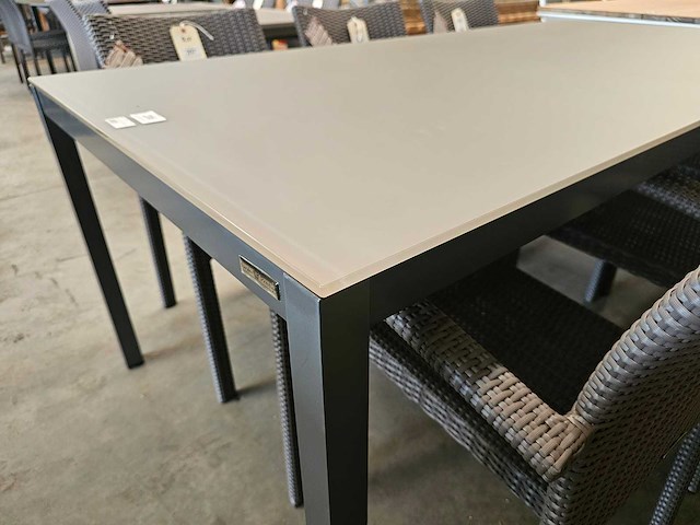 Jati-kebon - alu tuintafel haiti antraciet 200 x 100cm + taupe glas - afbeelding 4 van  4