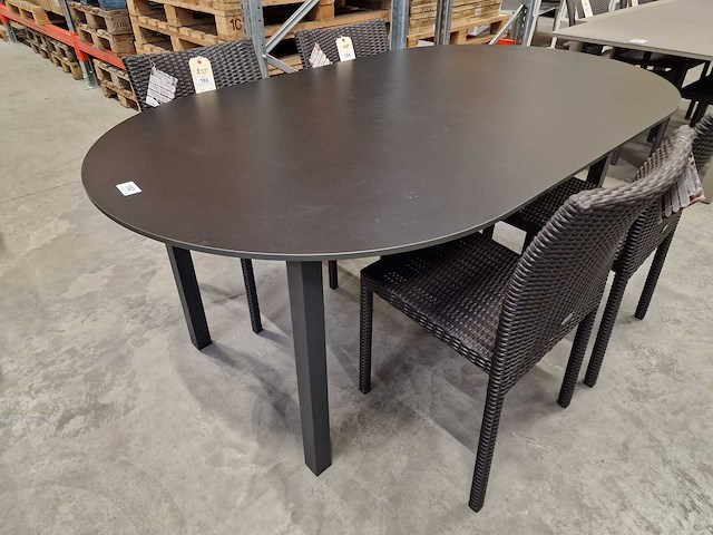 Jati-kebon alu tuintafel ovaal 190 x 110cm + hpl blad zwart - afbeelding 1 van  4