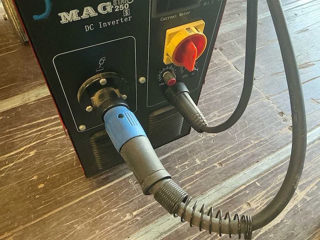Javac magistraat 250 elektrode lasapparaat - afbeelding 6 van  6