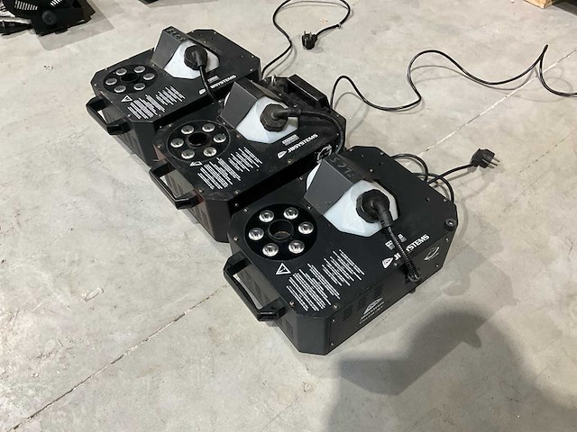 Jb systems kleurstraal mistgenerator (3x) - afbeelding 1 van  8