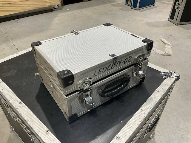 Jb systems ledcon-02 dimmerblok - afbeelding 4 van  4