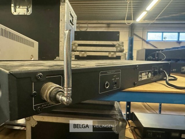 Jb-systems vhf high band wireless reciever mr-860 - afbeelding 5 van  5
