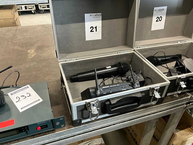 Jb systems wr-1 draadloze microfoon - afbeelding 2 van  2